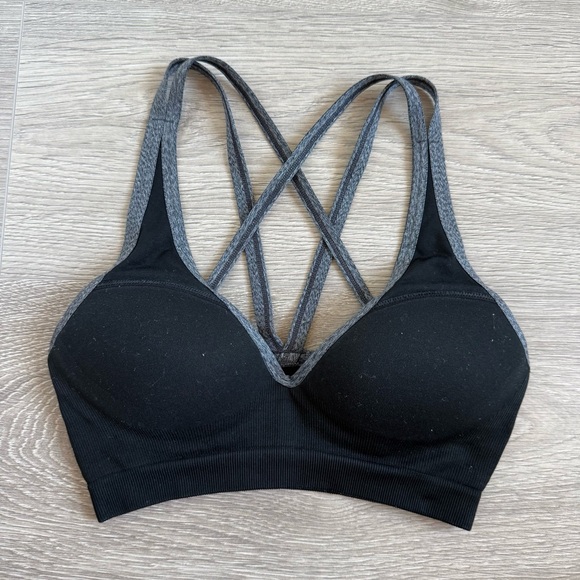 Pink Victoria’s Secret Black Push Up Sports Bra with Gray Crisscross Back Straps - Picture 1 of 7